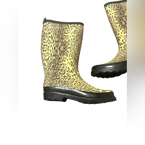 Austin Trading Co. Rain Boots Cheetah Leopard Print Black Soles Sz 6 - Picture 2 of 7
